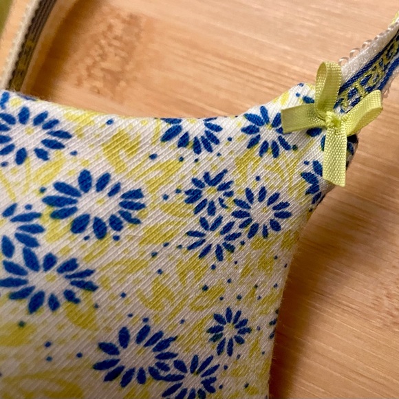 Victoria's Secret Lined Demi with Tiny Blue Flowers Bra 32D - Picture 3 of 7